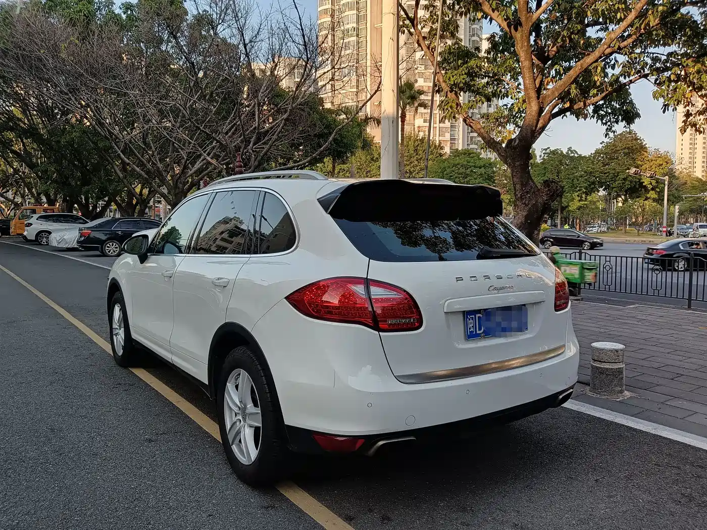 Porsche Cayenne 2011 Cayenne 3.0T фото 3