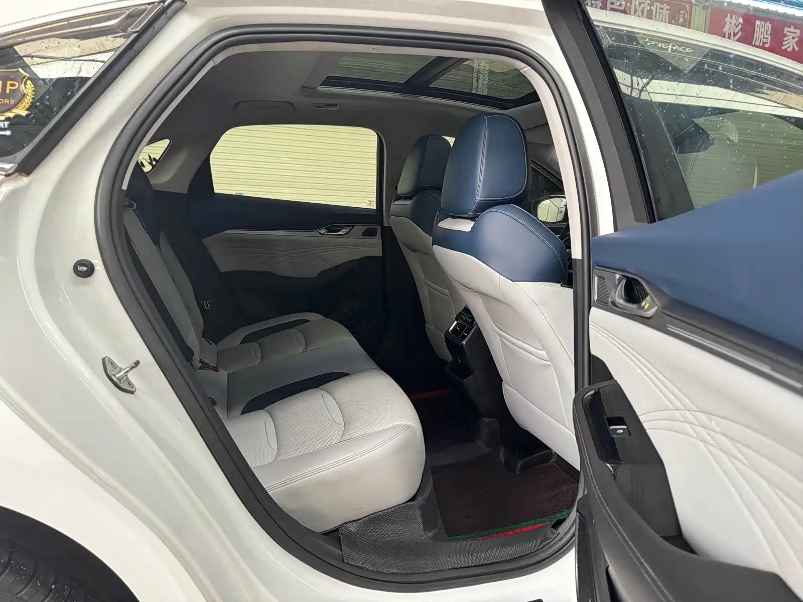 Фото 9 - Geely Preface