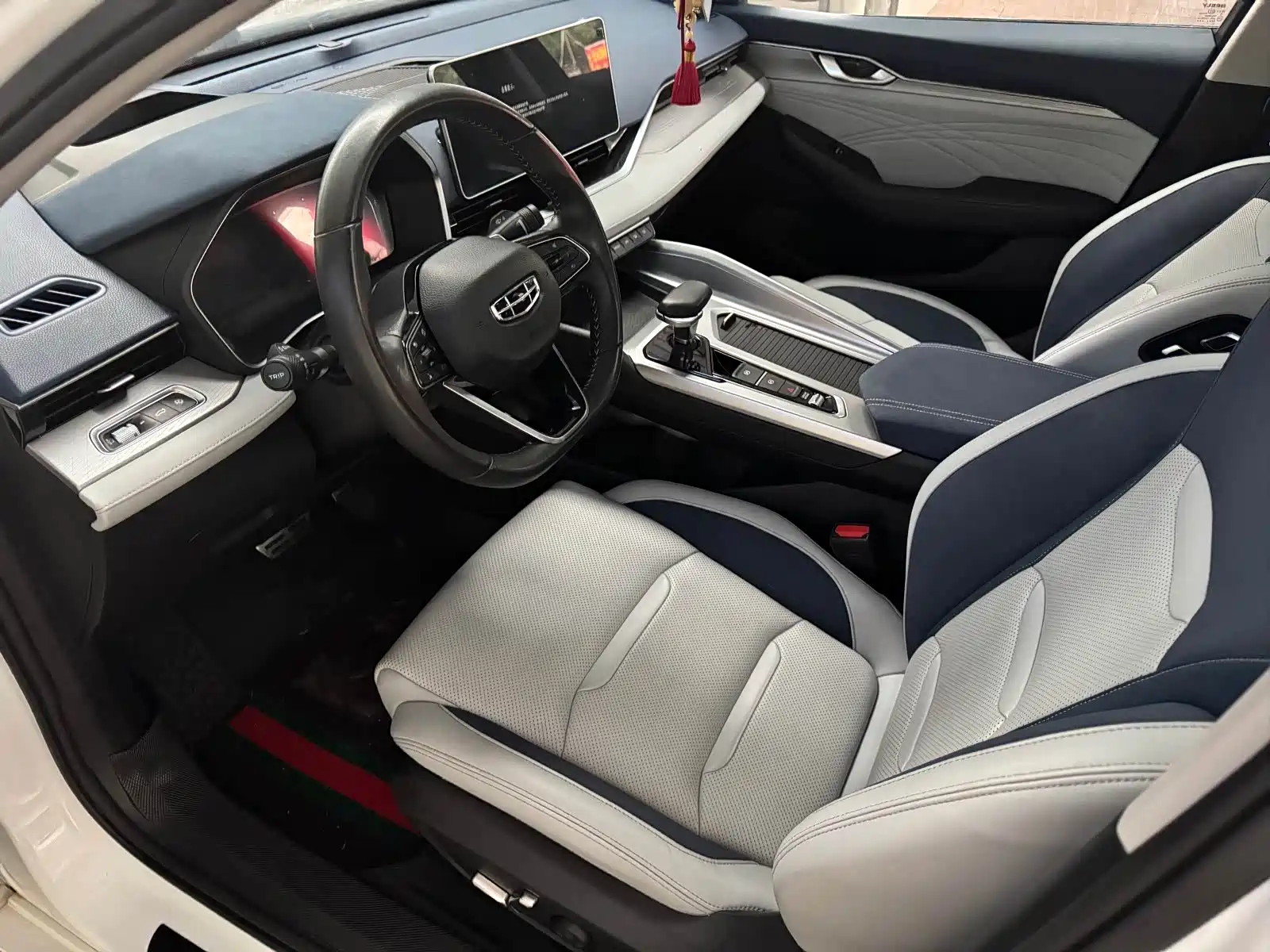 Фото 21 - Geely Preface