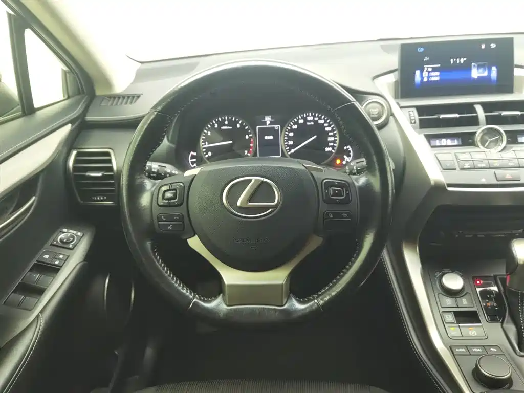 Lexus NX 2015 200 FWD Premium фото 11