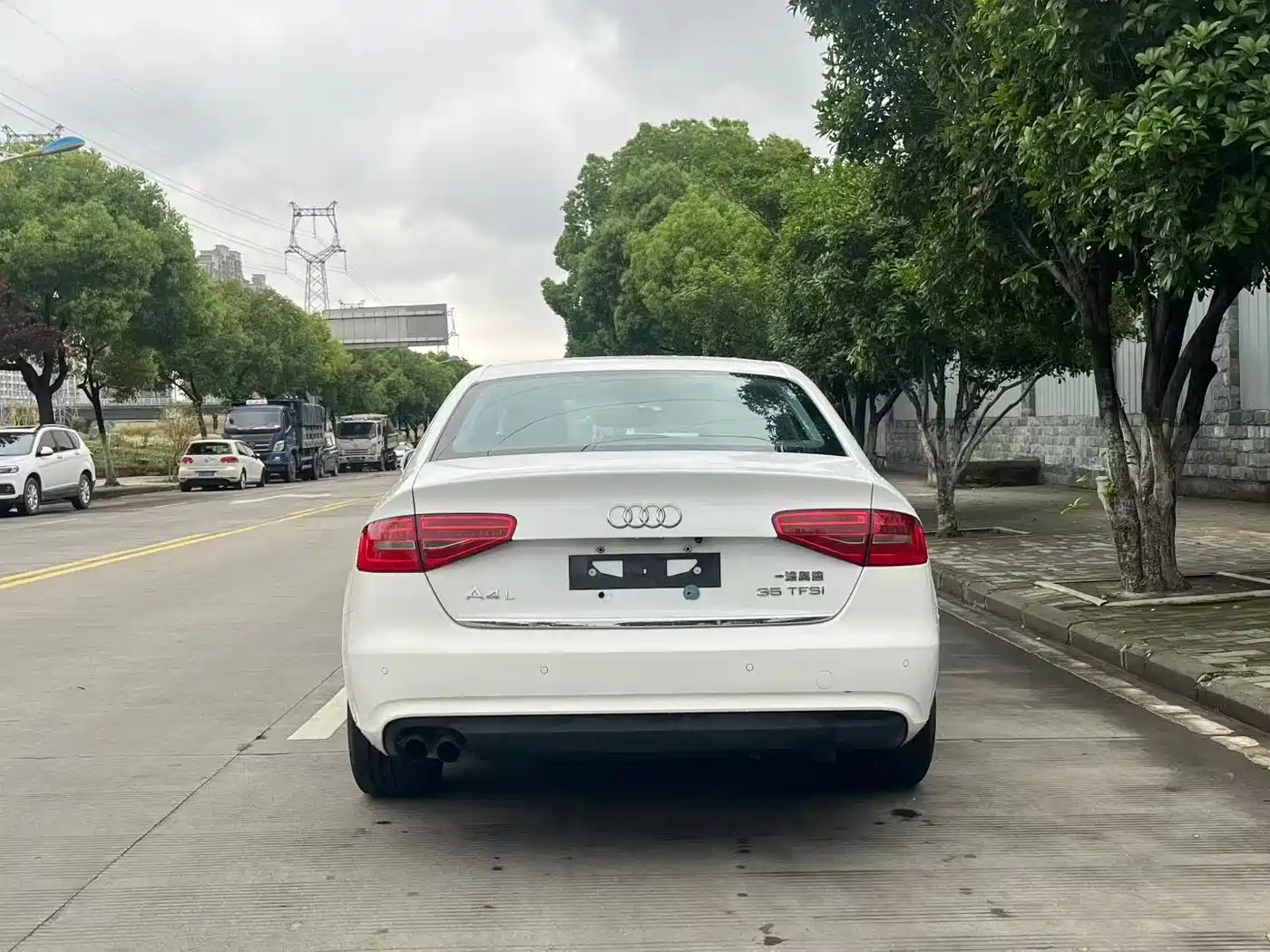 Audi A4L 2013 35 TFSI Automatic Standard фото 5
