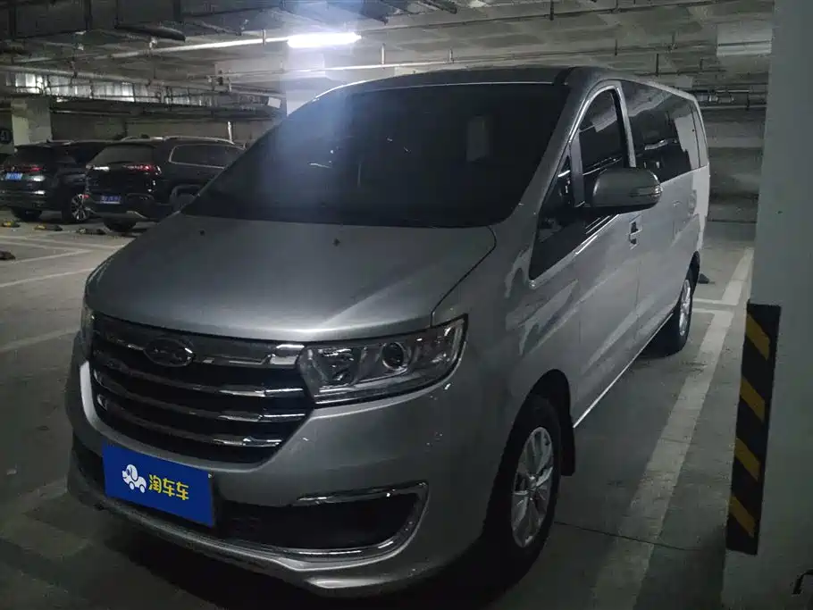 JAC Refine M3 2022 1.8L 7-Seater Standard
