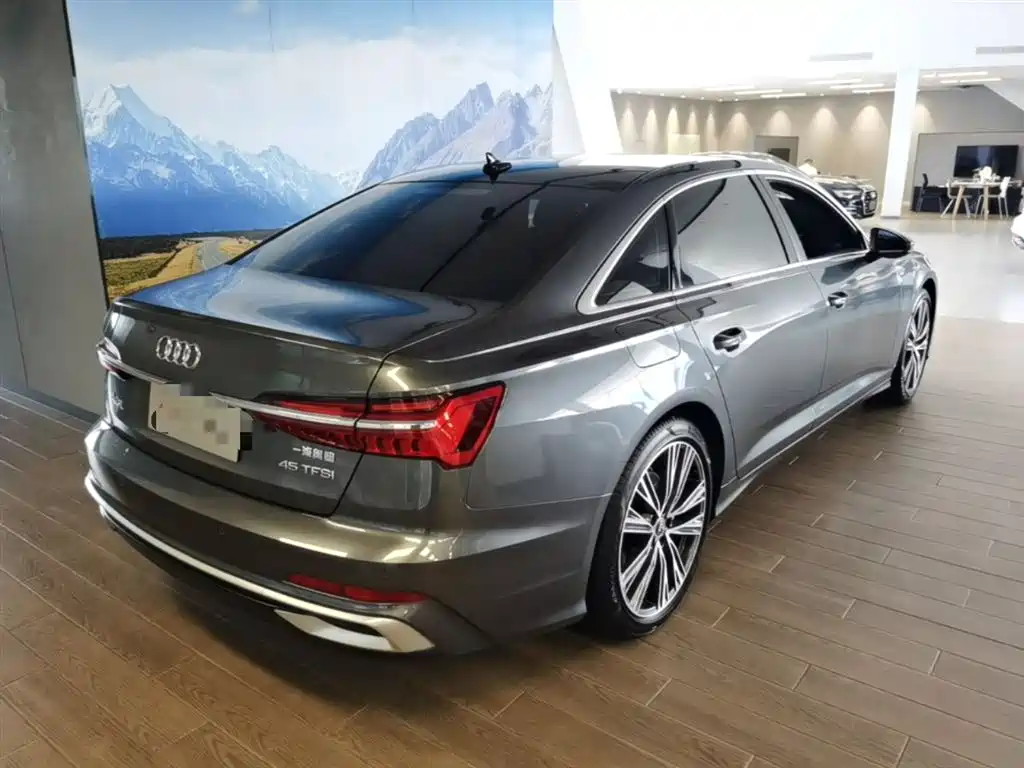 Audi A6L 2023 45 TFSI Premium Selection Dynamic фото 12