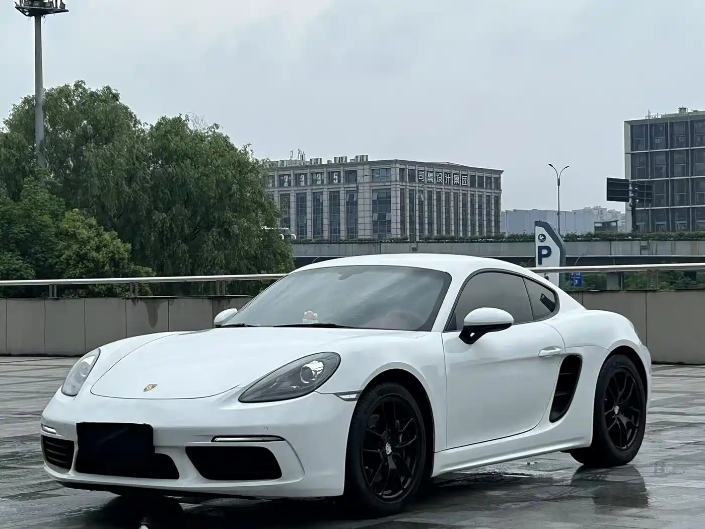 Porsche 718 2018 Cayman 2.0T