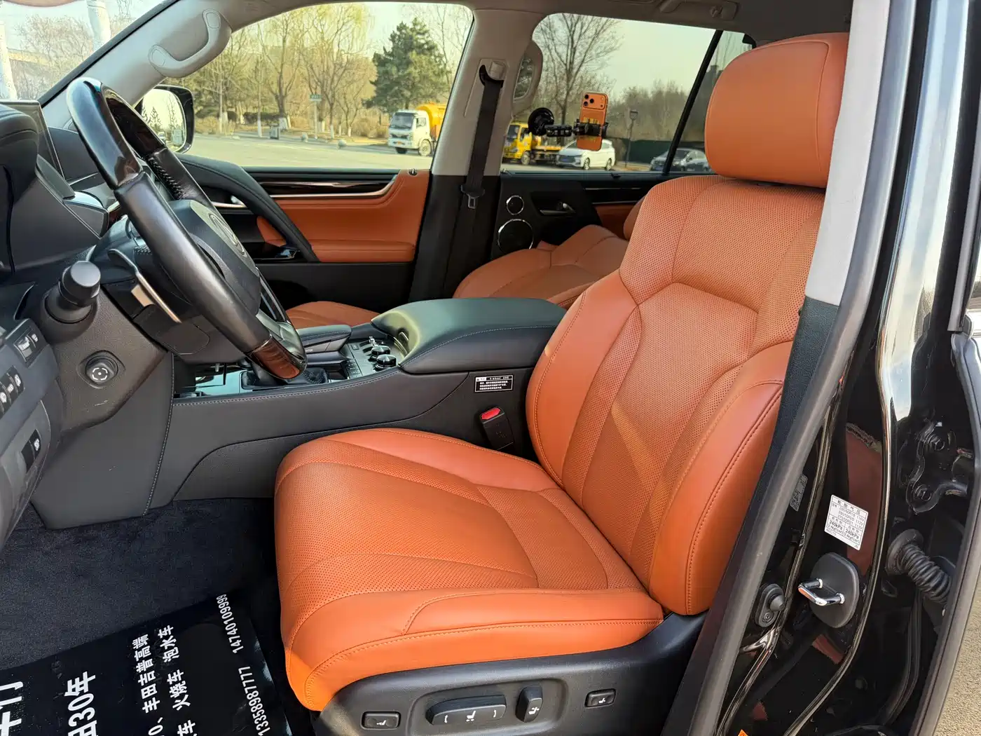 Lexus LX 2019 570 Prestige Luxury Edition фото 10