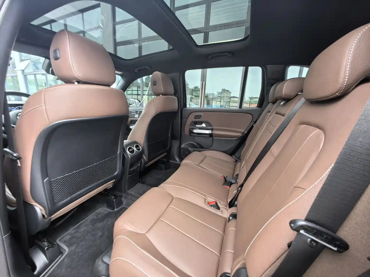 MERCEDES-BENZ GLB