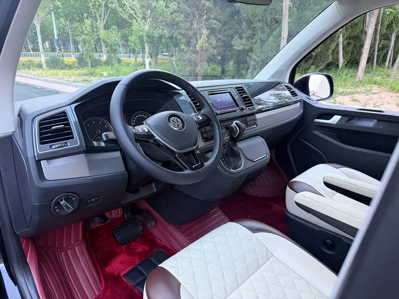 Volkswagen Caravelle 2019 2.0TSI 4WD Luxury 7-seater фото 10