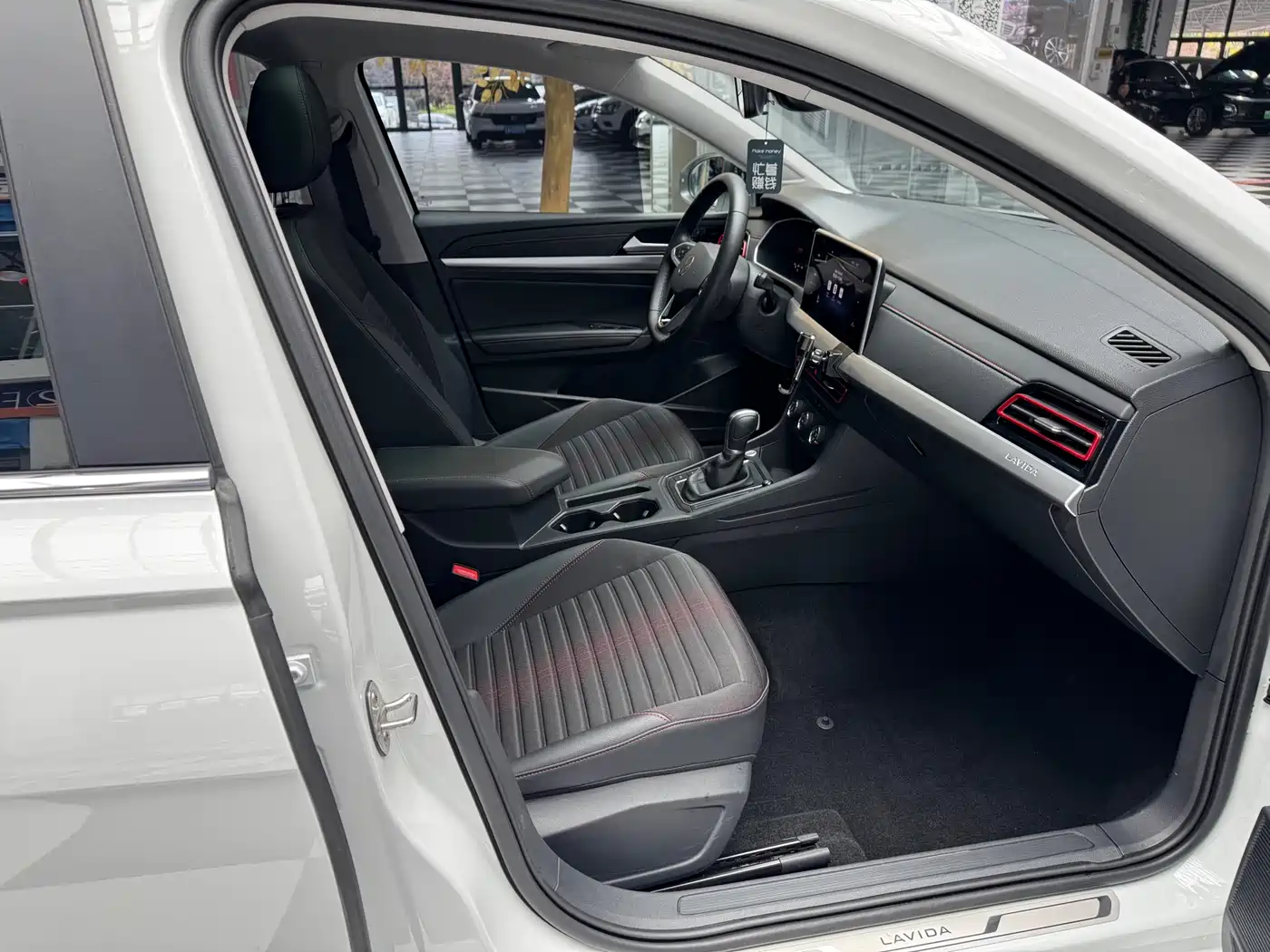 Volkswagen Lavida 2022 280TSI DSG Comfort Edition фото 17