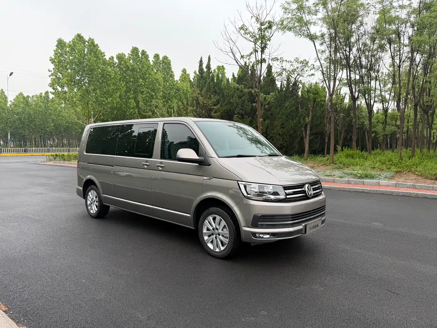 Volkswagen Caravelle 2017 2.0TSI 4WD Comfort 8-Seater фото 3