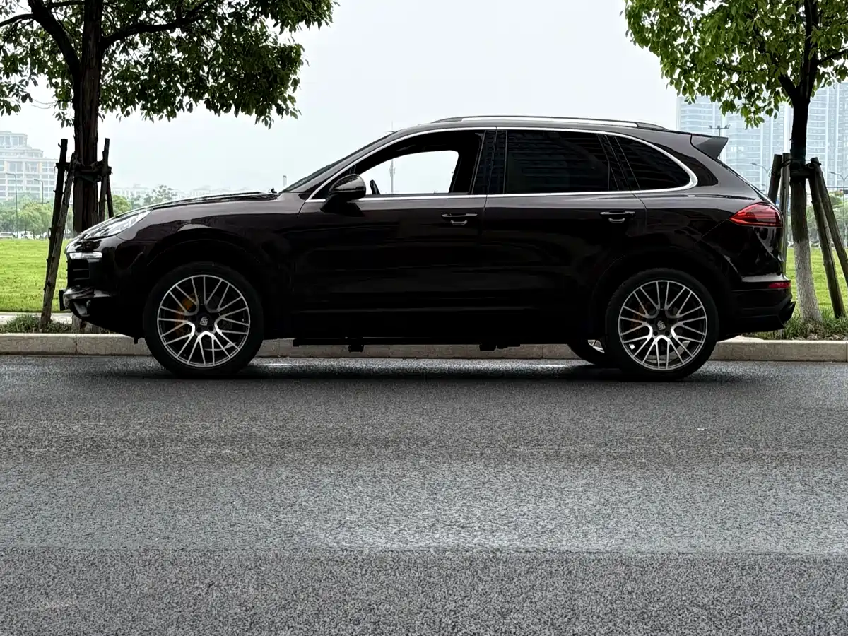 Porsche Cayenne 2015 Cayenne 3.0T фото 5
