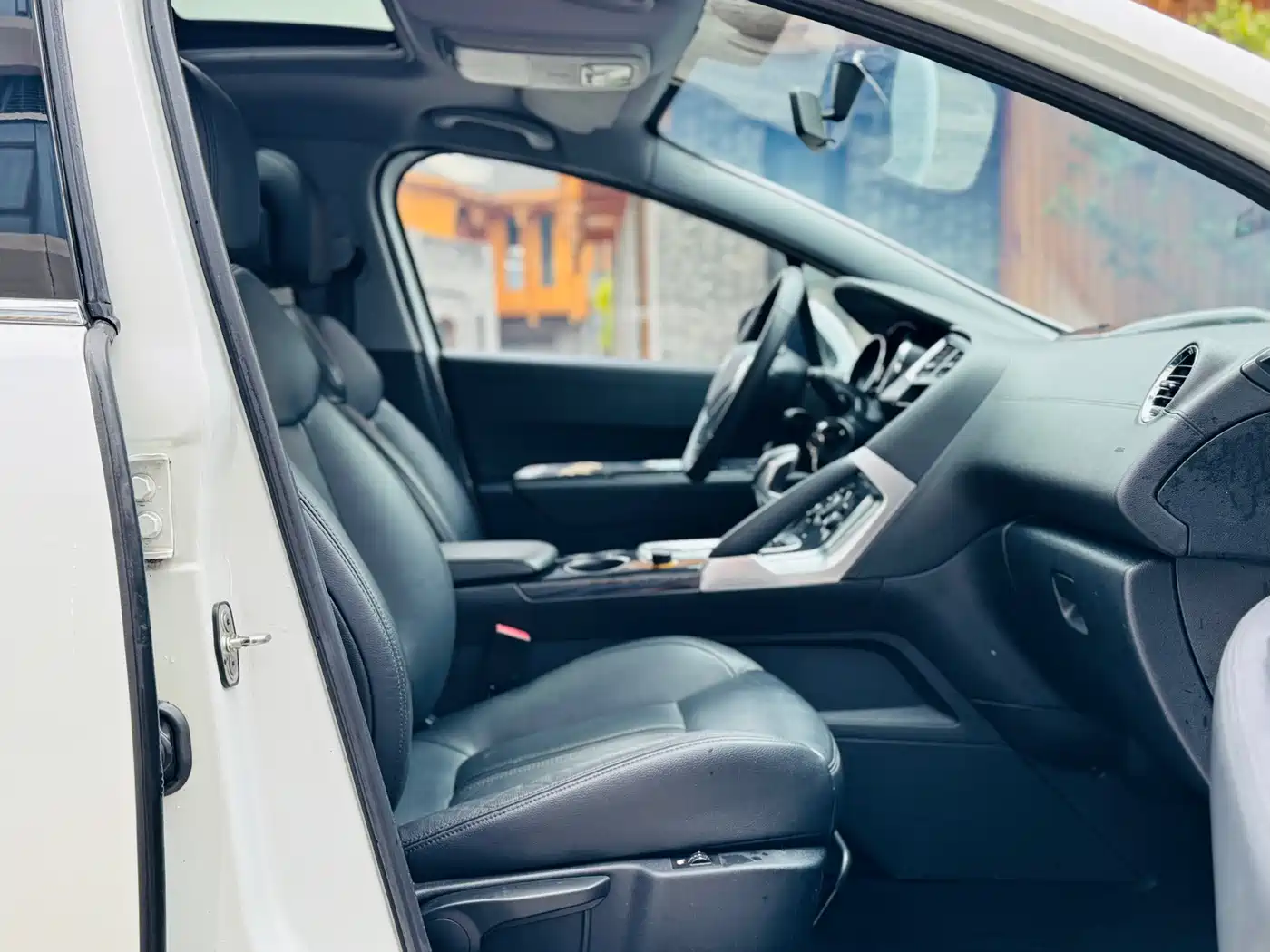 Peugeot 3008 2013 2.0L Automatic Trend Edition фото 13