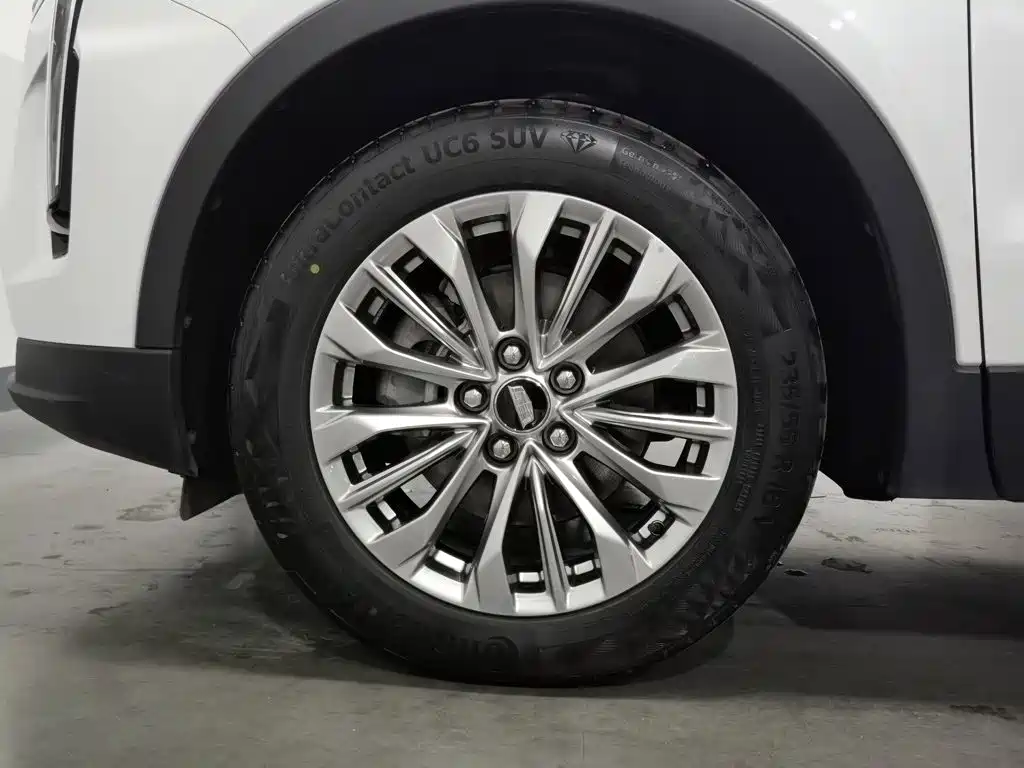Cadillac XT4 2026 2024 Facelift 28T 2WD Luxury