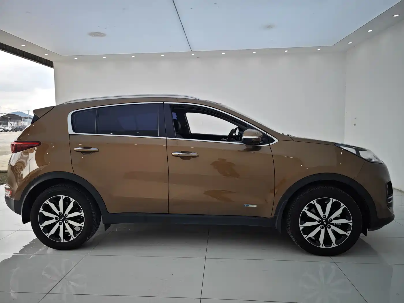 Kia KX5 2016 2016 Model 1.6T Automatic 2WD DLX