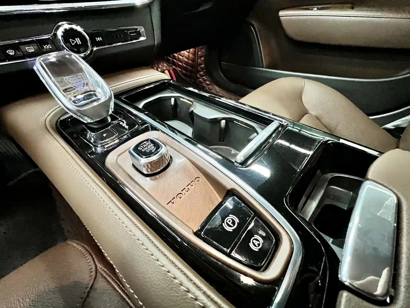 VOLVO S90 PLUG IN HYBRID