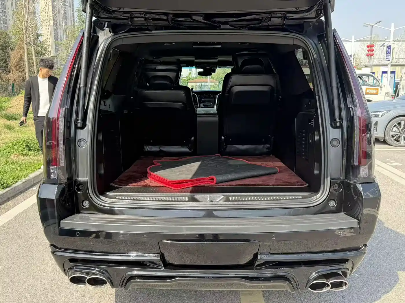 Cadillac Escalade 2017 6.2L ESV Platinum Extended фото 5