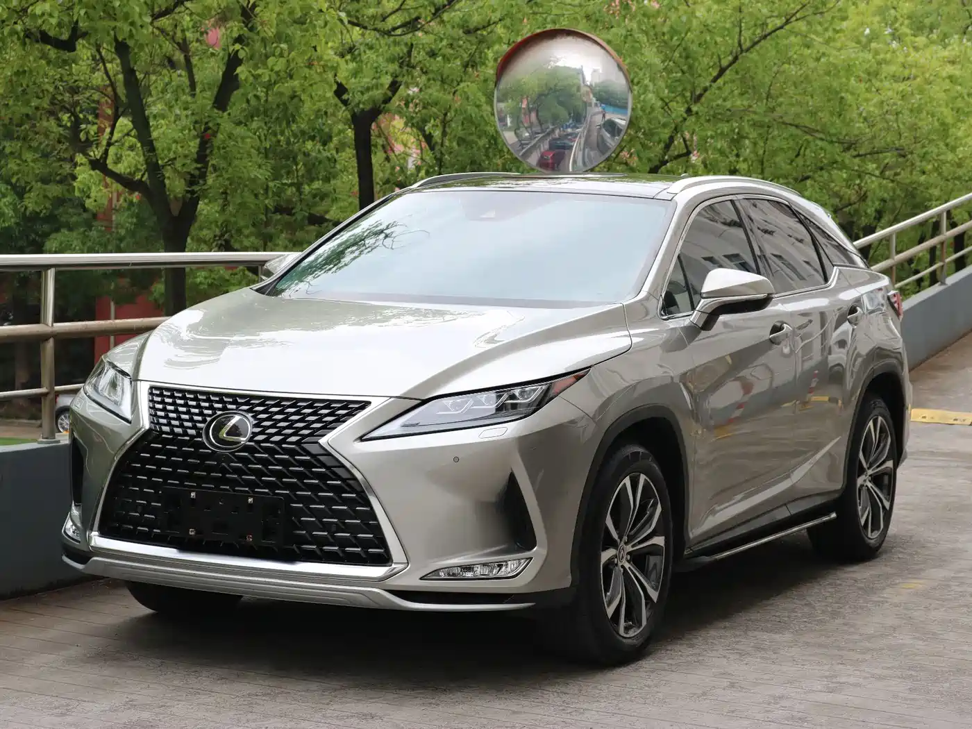Lexus RX 2020 Facelift 300 AWD Elegance Edition