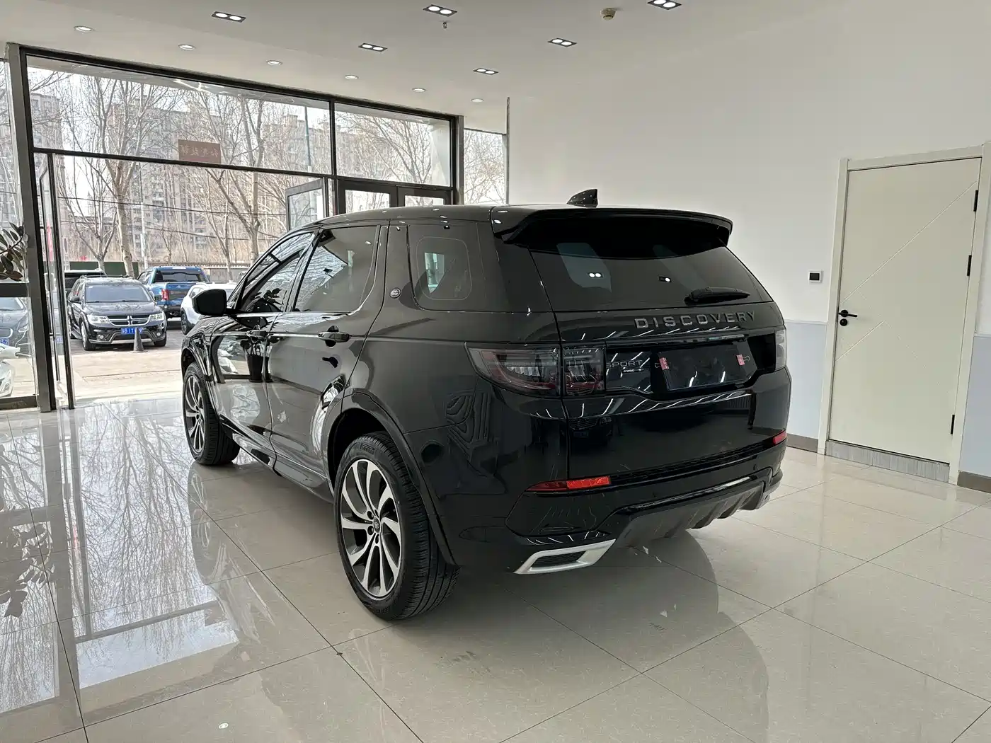 Land Rover Discovery Sport 2020 249PS R-Dynamic Performance фото 32