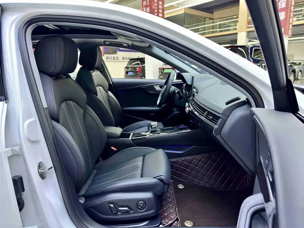 Audi A4L 2022 40 TFSI Luxury Dynamic фото 5