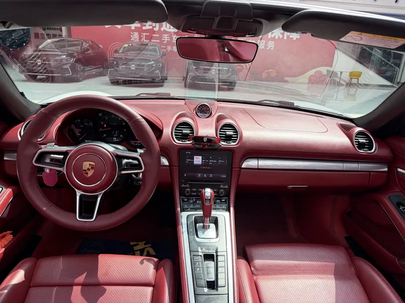 Porsche 718 2018 Boxster 2.0T фото 6