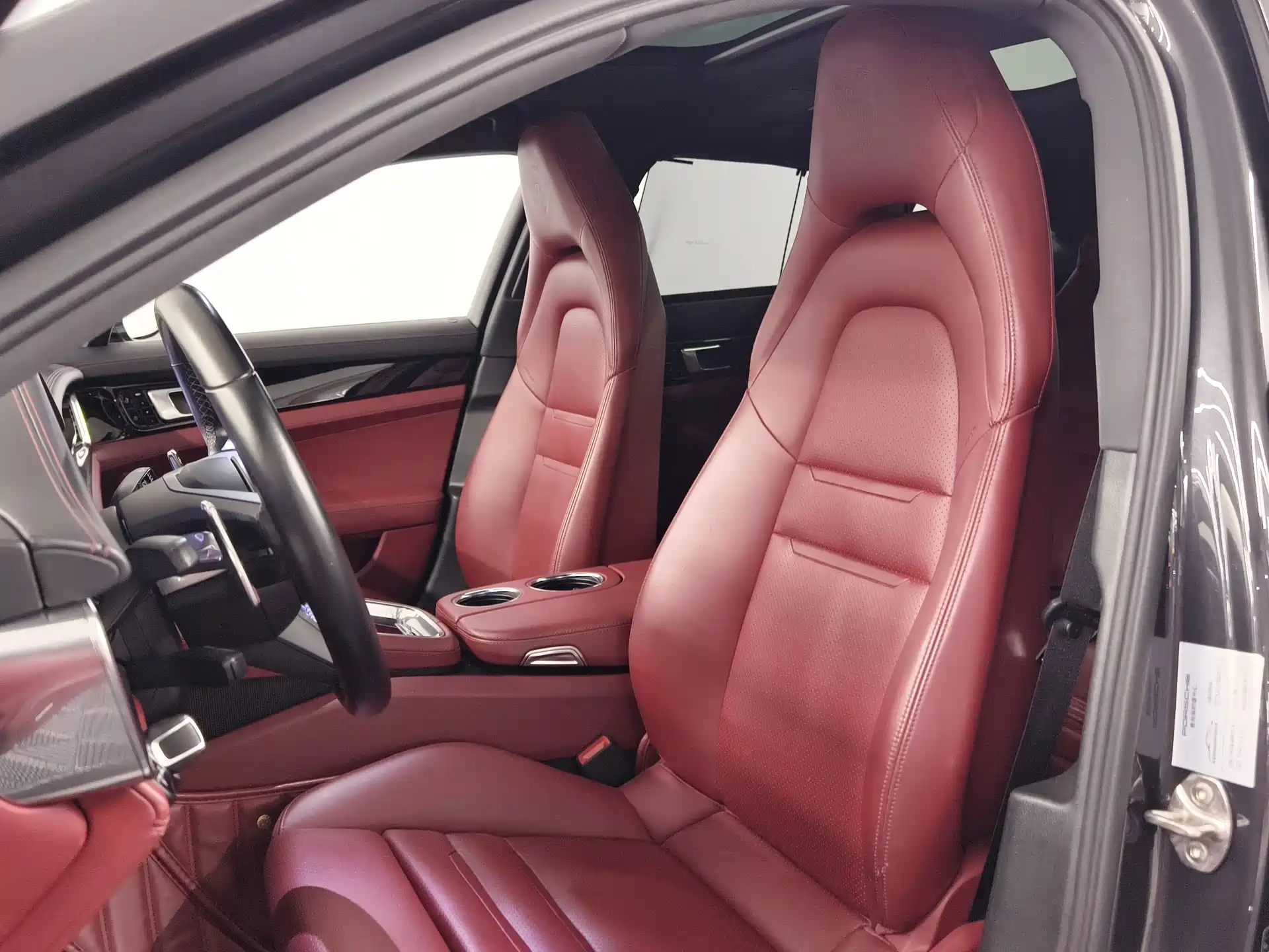Photo 12 - Porsche Panamera