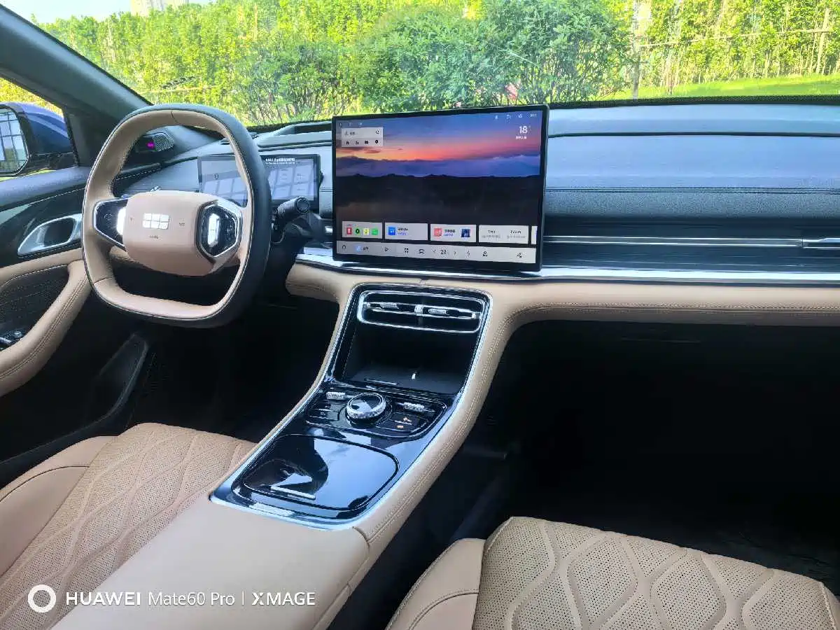 Geely Galaxy Galaxy A7 2025 EM-i фото 13