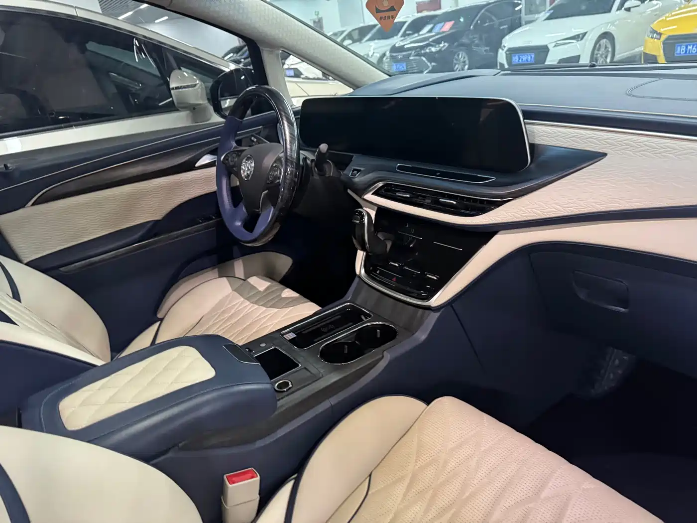 Buick GL8 2023 ES Landmaster 653T Smart Luxury Version фото 16