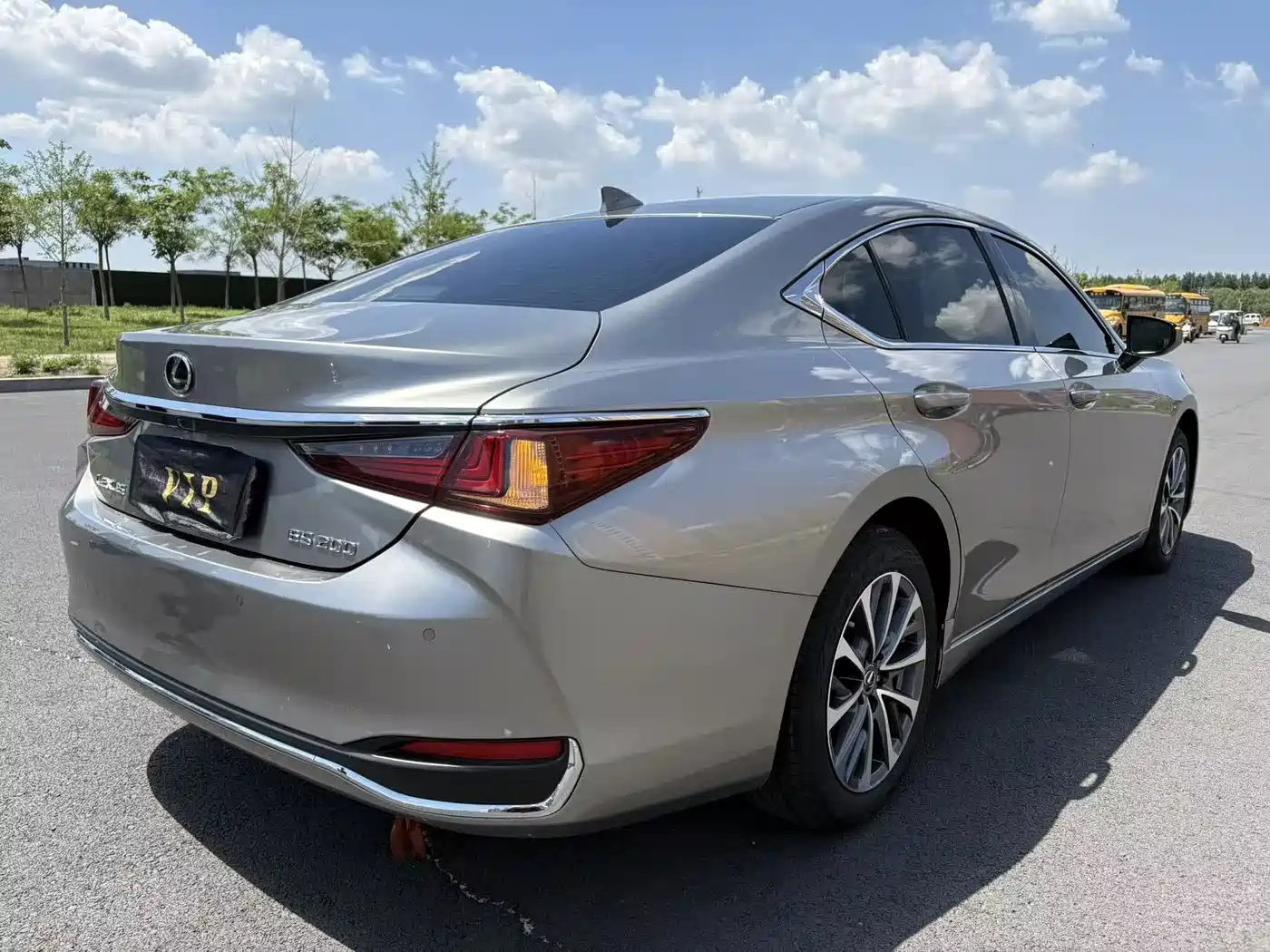 Lexus ES 2024 200 Premium Edition фото 7