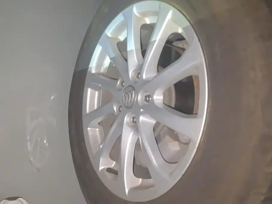 Фото 6 - Buick Envision Plus