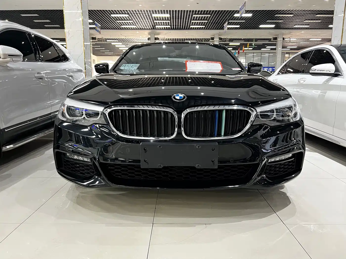BMW 5 Series 2018 530Li Leading M Sport Package фото 2