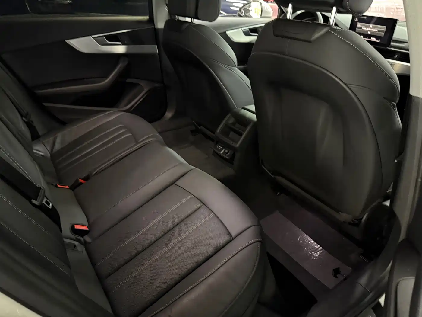 Audi A4L 2020 40 TFSI Fashion Dynamic Edition фото 10