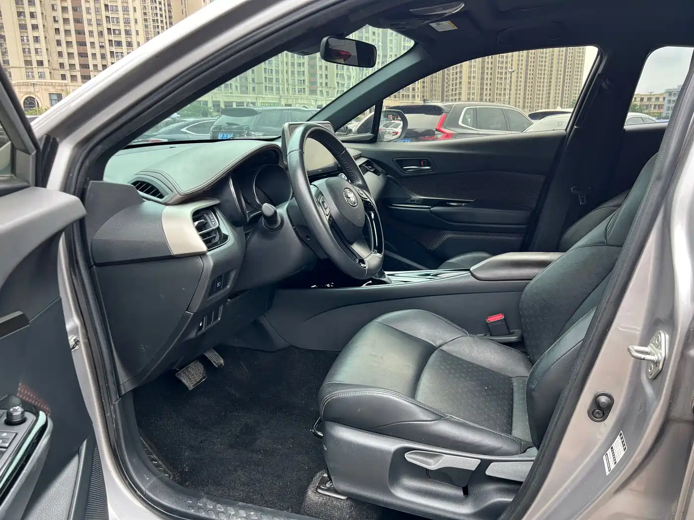 Toyota IZOA 2018 2.0L Yixuan Sunroof Edition China V фото 8
