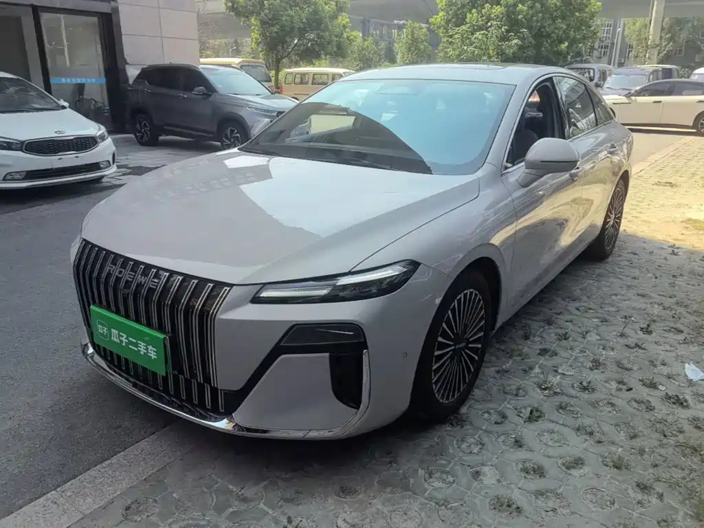 Roewe M7 DMH 2025 2025 Base