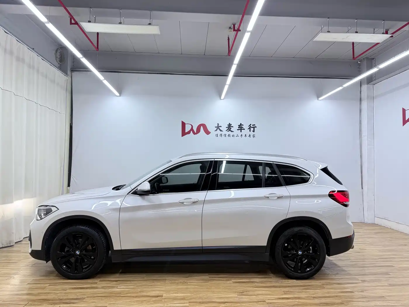 BMW X1 2020 sDrive20Li Fashion Model фото 4