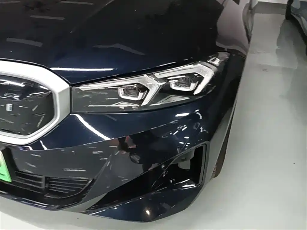 BMW i3 2022 eDrive 35 L фото 24