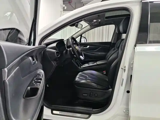 Hyundai Santa Fe 2019 Model 380 TGDi DLX Automatic 4WD Premium Smart (HTRAC) China V фото 6