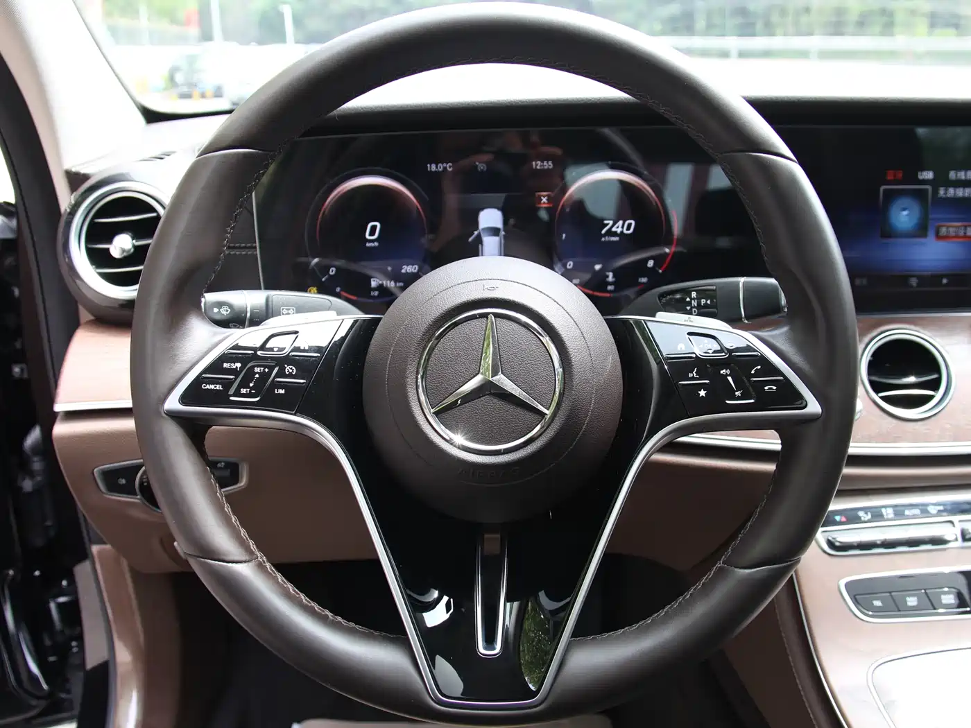 Mercedes-Benz E-Class 2022 Facelift E 260 L 4MATIC фото 17