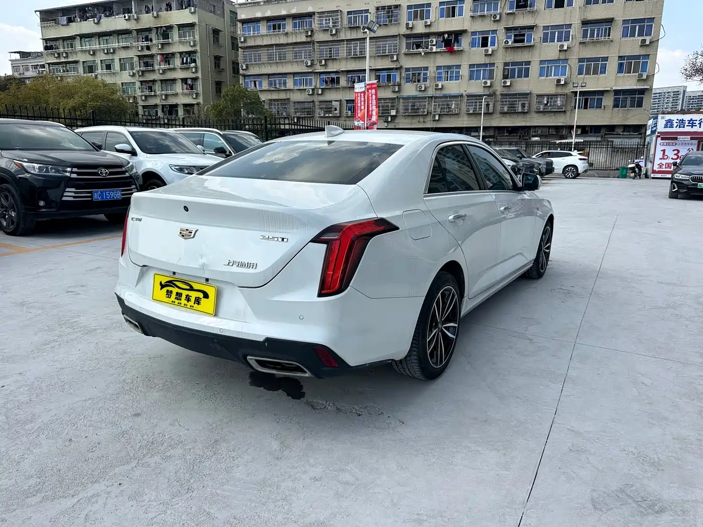 CADILLAC CT4