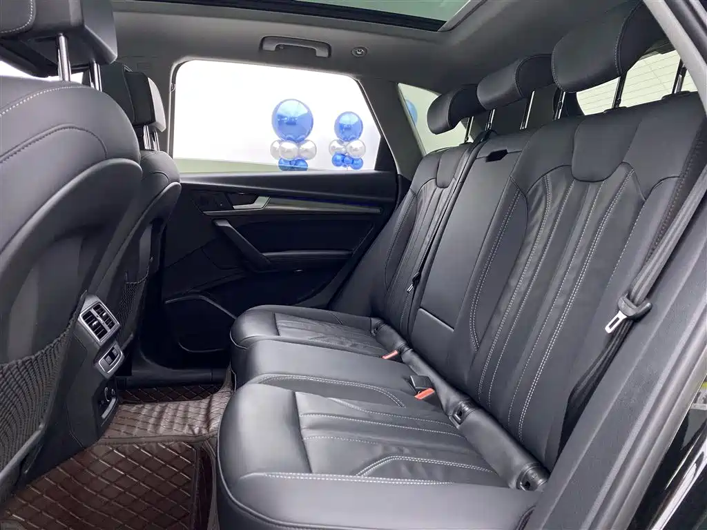 Audi Q5L 2022 40T Luxury Dynamic фото 13