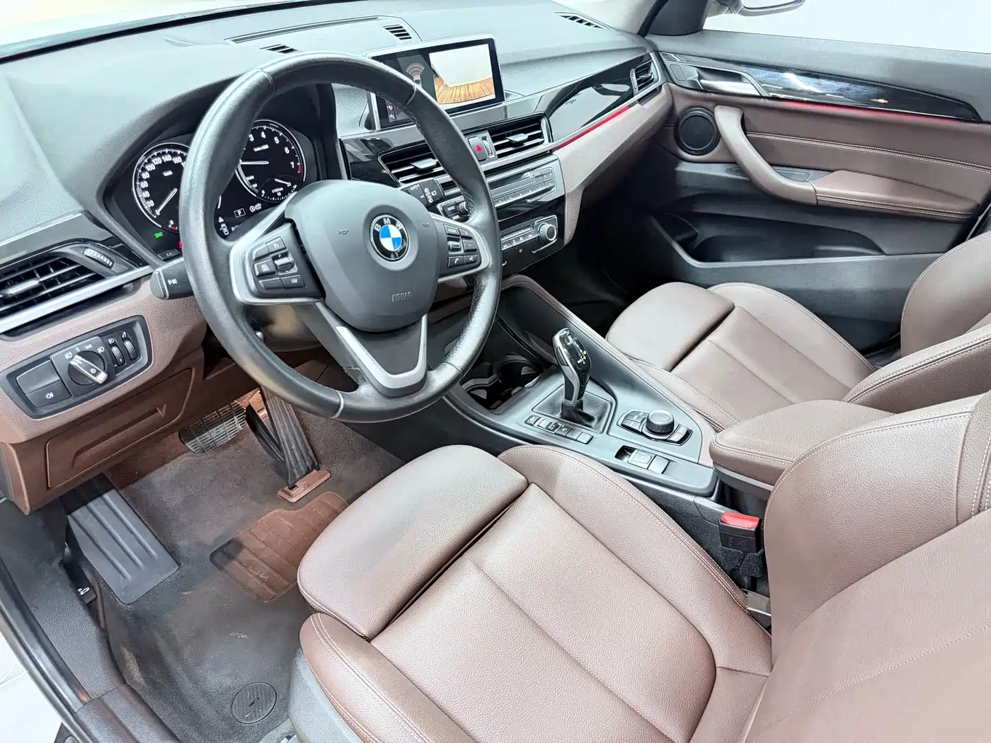 BMW X1 2020 sDrive20Li Fashion Model фото 19