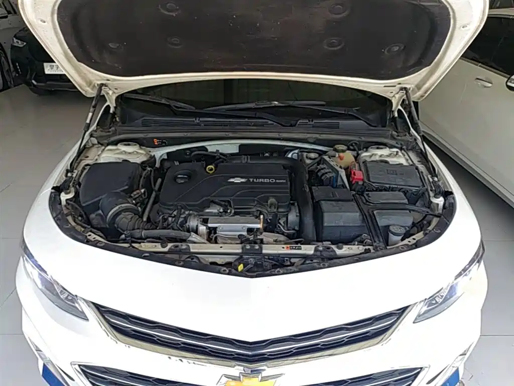 Chevrolet Malibu XL 2017 1.5T Auto Sport Edition фото 20