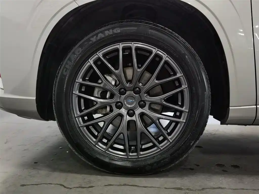 CHANGAN Z6