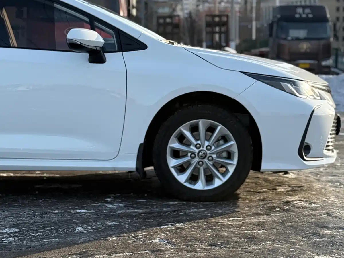 Toyota Corolla 2021 1.2T S-CVT Elite PLUS Edition фото 19