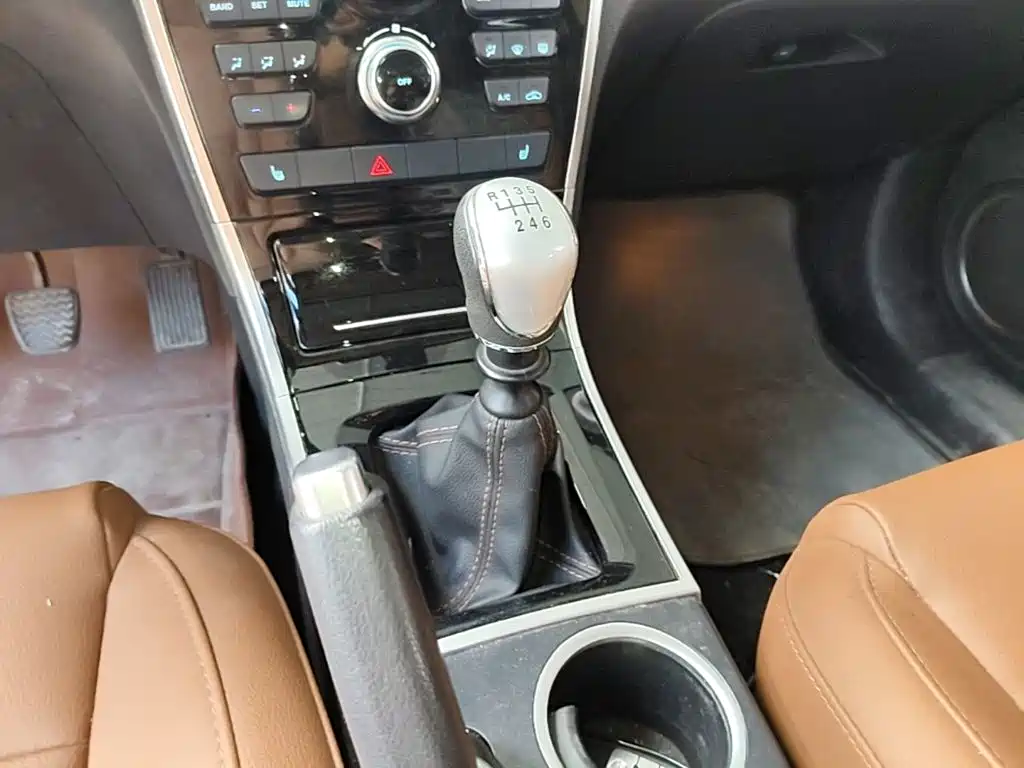 Haval H2 2015 2014 1.5T Manual 2WD Elite Edition