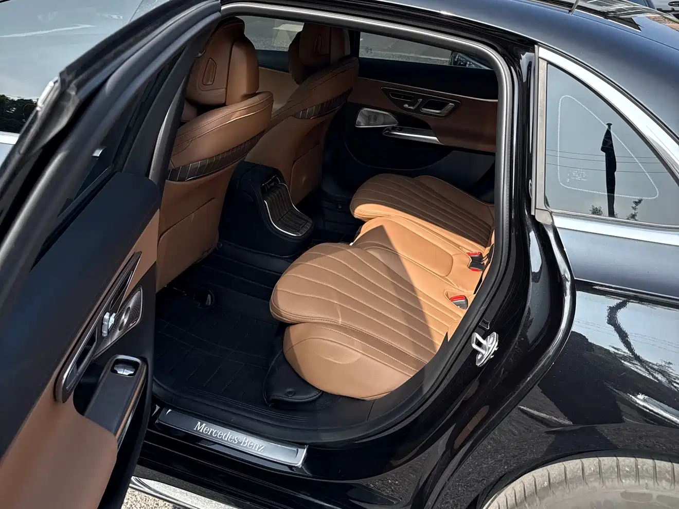 Mercedes-Benz E-Class 2025 E 300 L Luxury фото 9