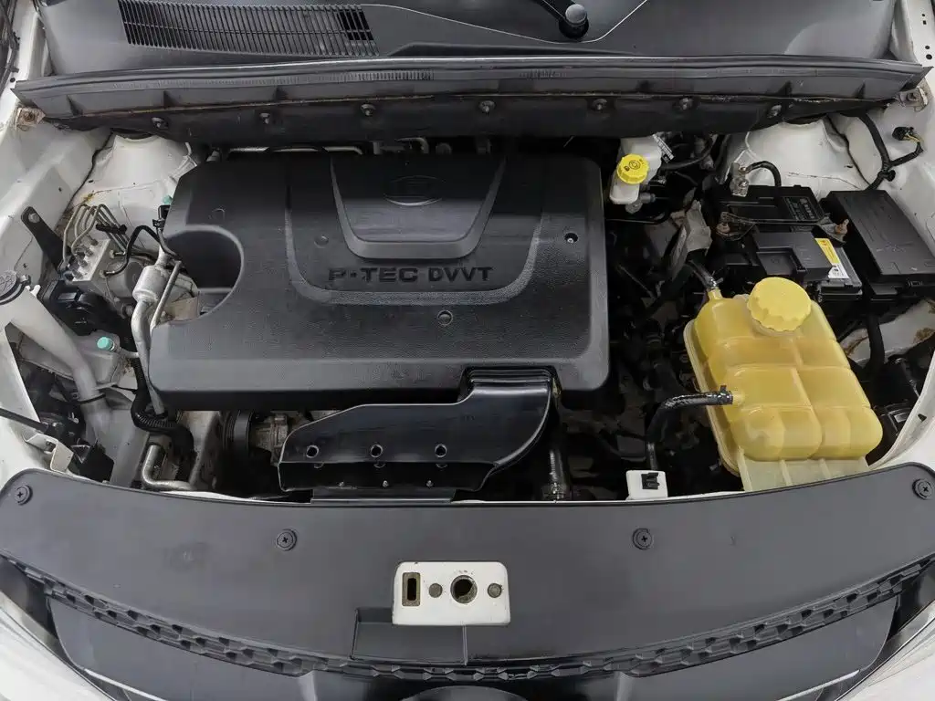 Photo 6 - Baojun 730