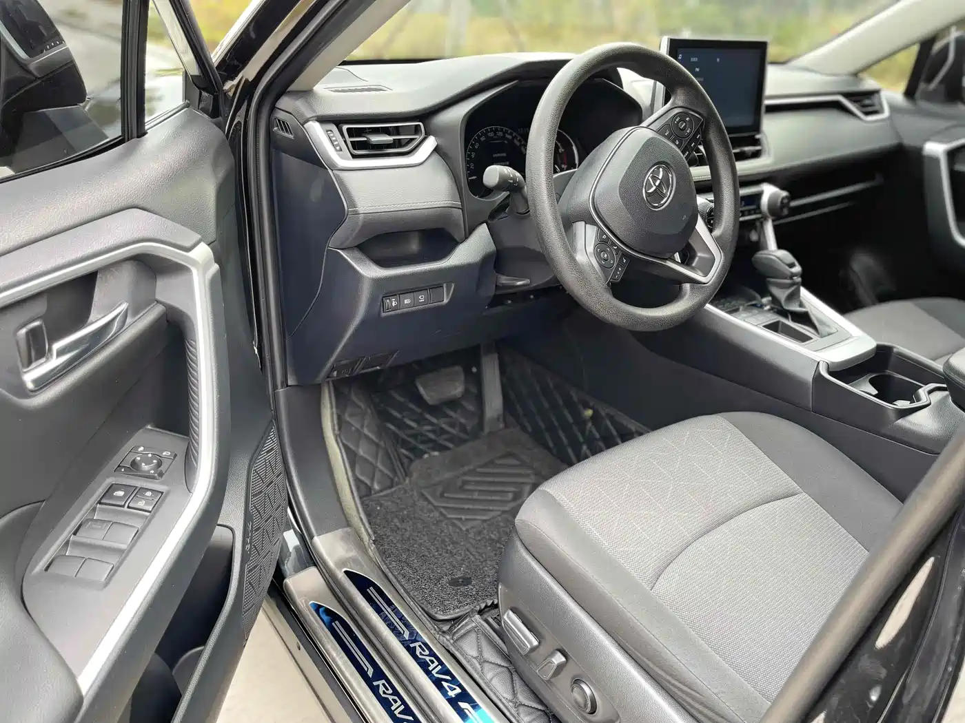 Toyota RAV4 Rongfang 2021 2.0L CVT 2WD Trend фото 6
