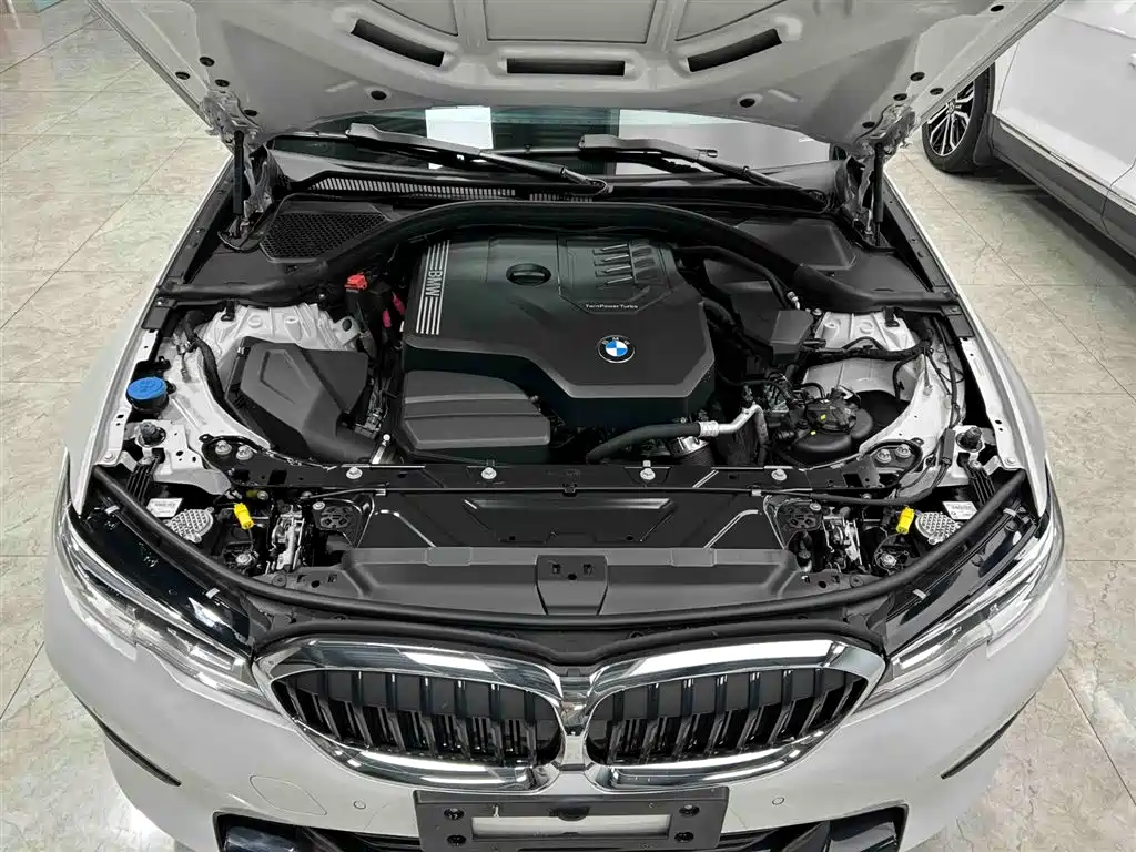 BMW 3 Series 2022 320i Sport Package фото 21