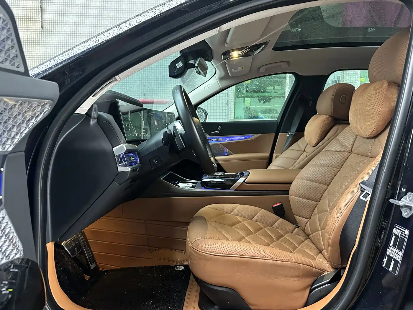 BMW 7 Series 2023 Model 735Li M Sport Package фото 9