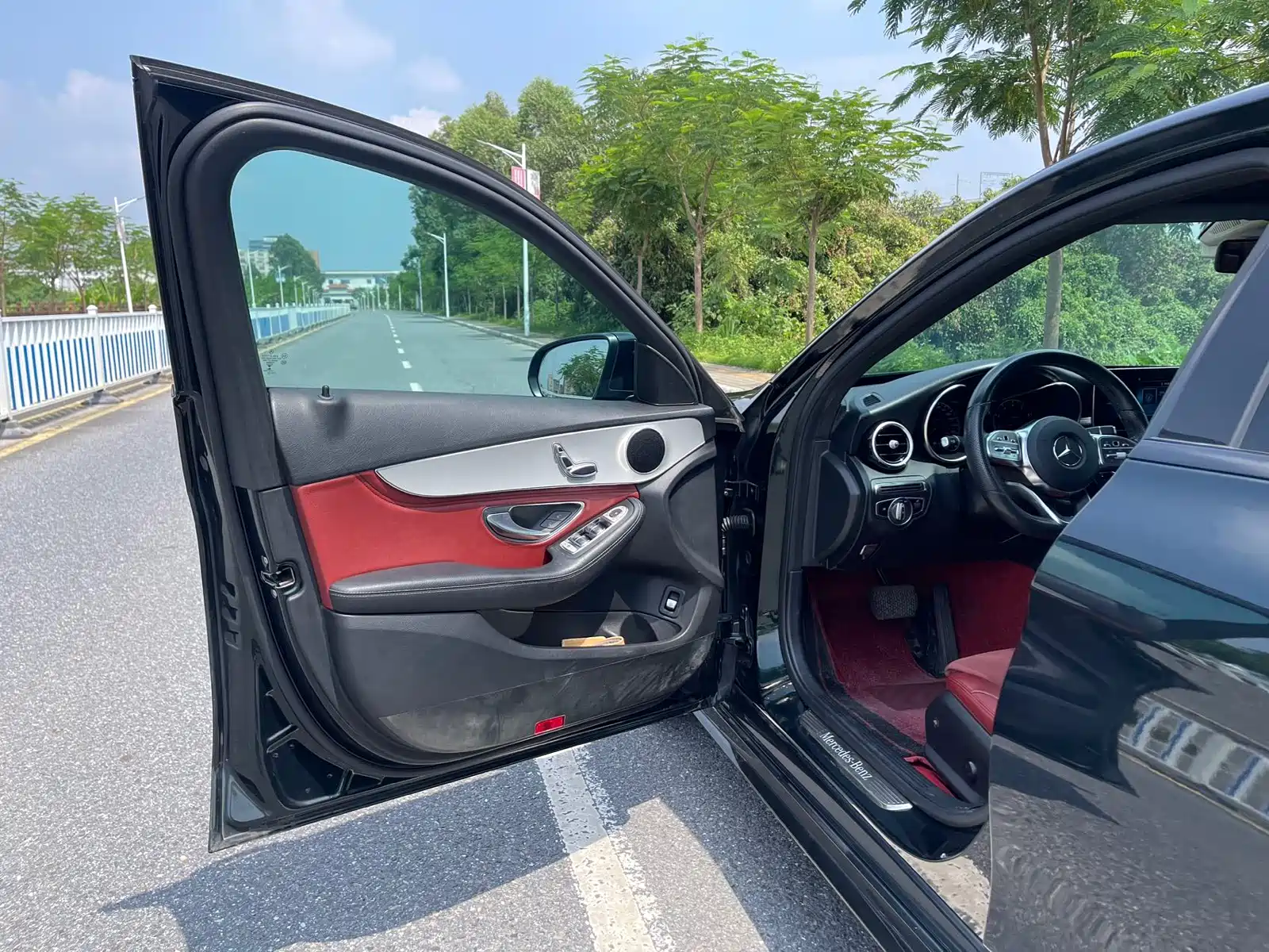 Фото 22 - Mercedes-Benz C-Class