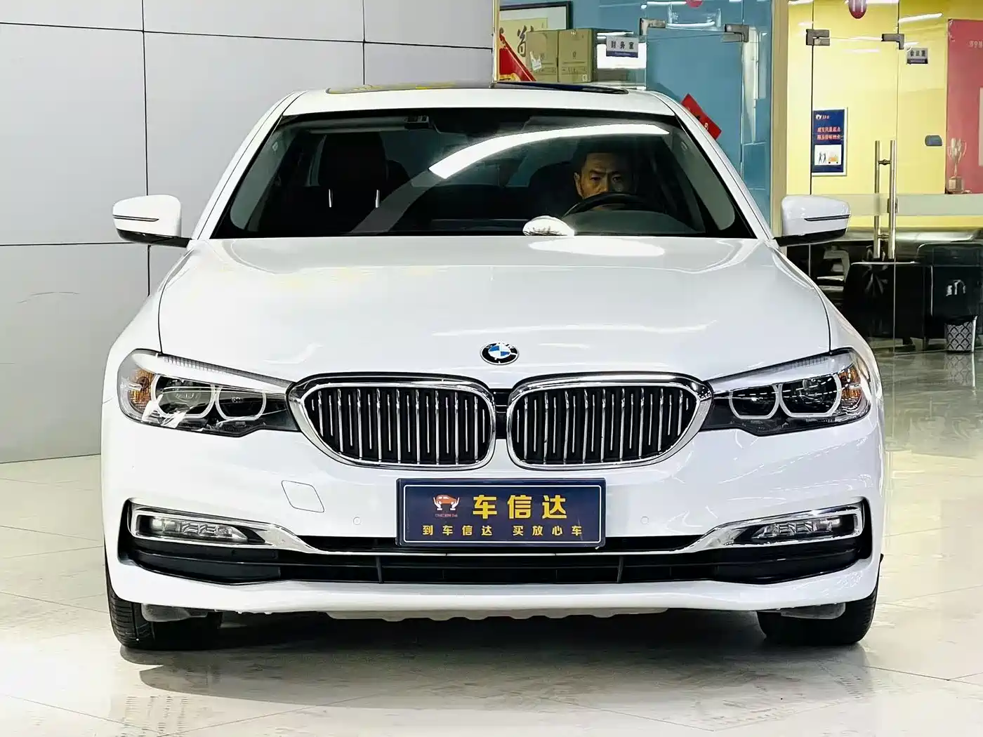 BMW 5 Series 2018 Facelift 530Li Leading Luxury Package фото 2